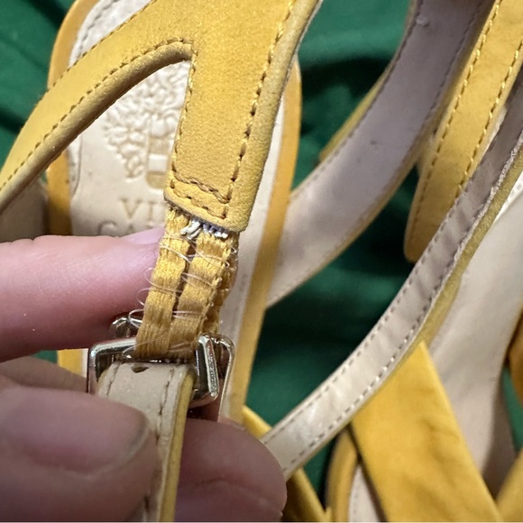 Vince Camuto sandals heels with SIGNS OF WEAR - Picture 7 of 7